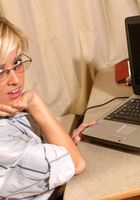 Sexy blonde Denva teases and spreads her pussy masturbating, Denva (den024) ATK Archives: Denva (Sexy blonde Denva teases and spreads her pussy masturbating)