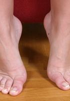 Ginger is one hot babe with a sexy ass and little feet, Ginger (flo006) ATK Archives: Ginger (Ginger is one hot babe with a sexy ass and little feet)