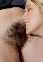 Yanna spreads her pussy, Joe (joe011) ATK Archives: Joe (Yanna spreads her pussy)