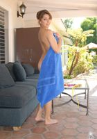 Lexi Bloom in behind the scenes, Lexi Bloom (lex029) ATK Petites: Lexi Bloom (Lexi Bloom in behind the scenes)