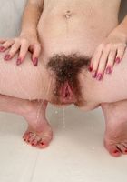 Lola in scary hairy, Lola (lol019) ATK Natural & Hairy: Lola (Lola in scary hairy)