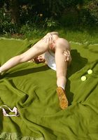 Tennis meets pussy, Louise (lou001) ATK Archives: Louise (Tennis meets pussy)