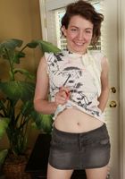 Hairy Mahonia takes off her panties, Mahonia (mah005) ATK Natural & Hairy: Mahonia (Hairy Mahonia takes off her panties)