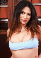 Reyna Belle Bikini Striptease, Reyna Belle (rey001) ATK Premium: Reyna Belle (Reyna Belle Bikini Striptease)