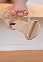 Saleena does some incredible toe spreads and pussy gaping., Saleena Hann (sal022) ATK Galleria: Saleena Hann (Saleena does some incredible toe spreads and pussy gaping.)