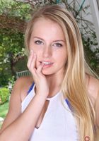 Scarlett Sage gets naked by the garden, Scarlett Sage (sca036) ATK Galleria: Scarlett Sage (Scarlett Sage gets naked by the garden)