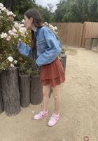 Sia Wood Farm Date BTS, Sia Wood (sia004) ATK Petites: Sia Wood (Sia Wood Farm Date BTS)
